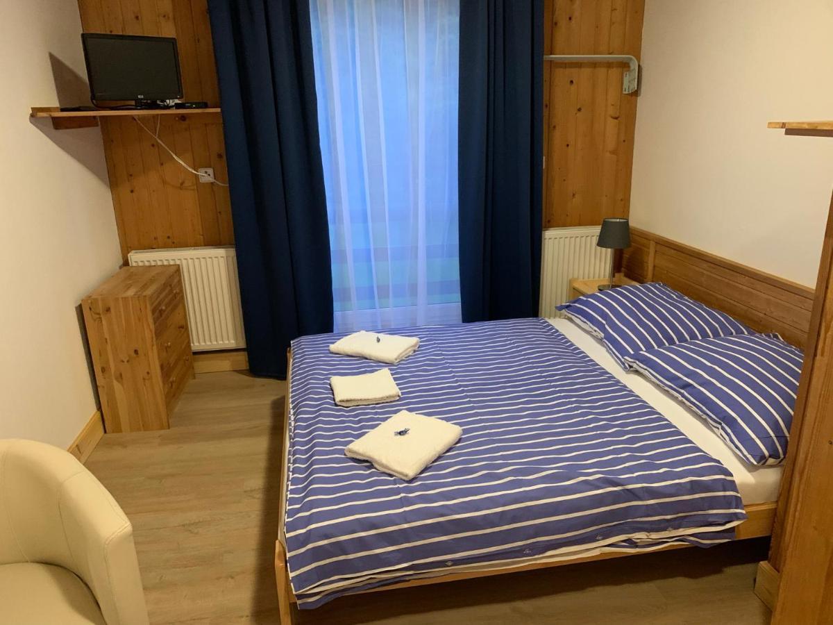 Penzion A Restaurace Vyhlidka Železná Ruda Kültér fotó