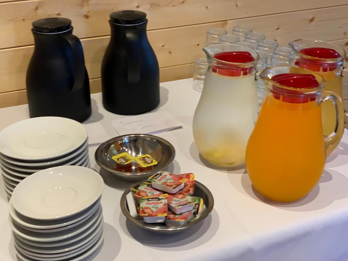 Penzion A Restaurace Vyhlidka Železná Ruda Kültér fotó